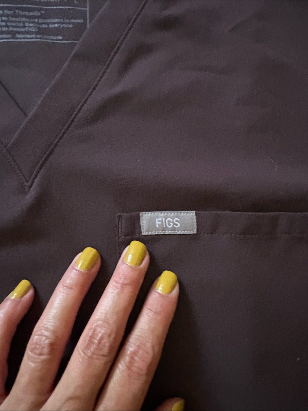 FIGS Catarina PETITE Scrub top espresso large - Picture 4 of 5